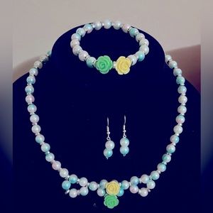 Handmade Jewelry Stretch Faux Pearl Earrings, Necklace, And Bracelet 💕